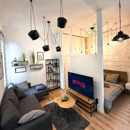 Urban Studio With Private Garden Near Andrassy Budapešť Exteriér fotografie